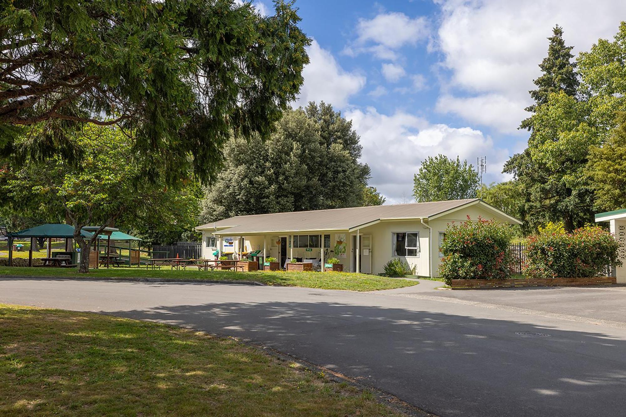 Mawley Holiday Park Masterton Exterior photo